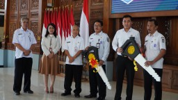 BPKAD Tuban Serahkan Insentif dan Apresiasi Atas Capaian PBB-P2 Tahun 2024