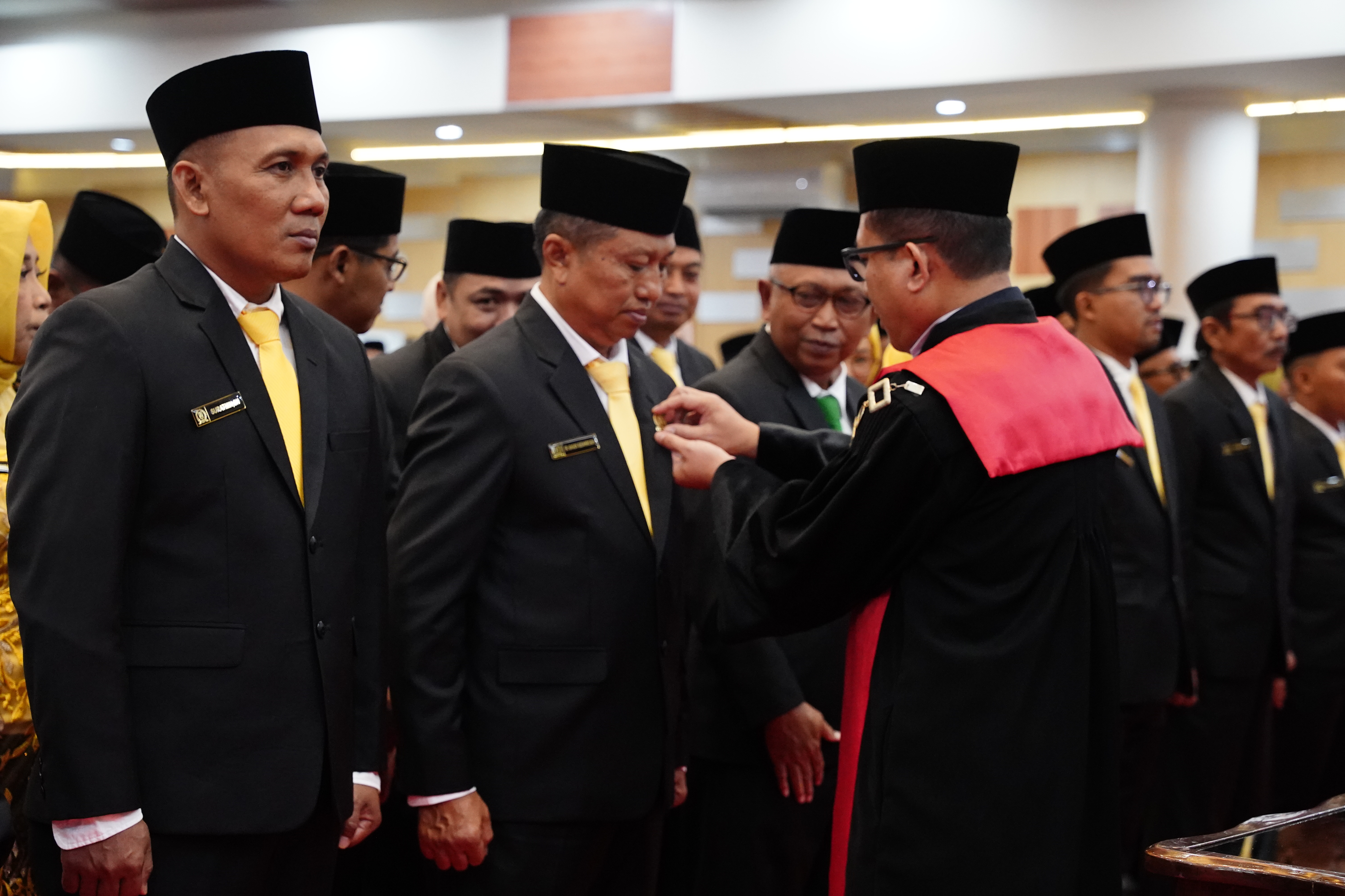 50 Anggota DPRD Tuban Dilantik, Gaguk Sudarmo dan Miyadi Jadi Pimpinan Sementara