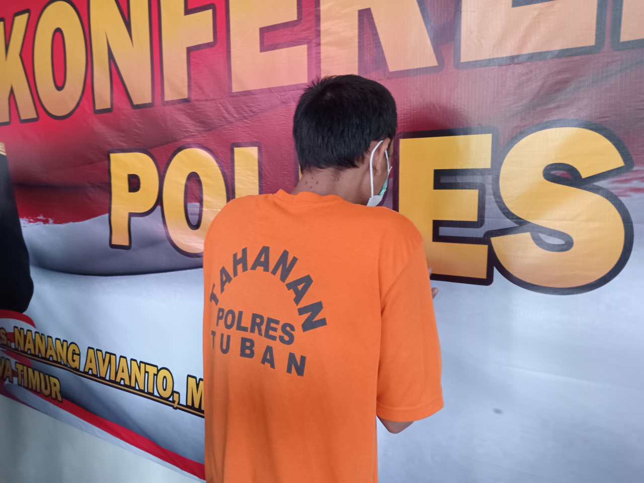 Ancam Sebar Video, Pria di Tuban Rudapaksa Anak Angkat hingga 4 Tahun