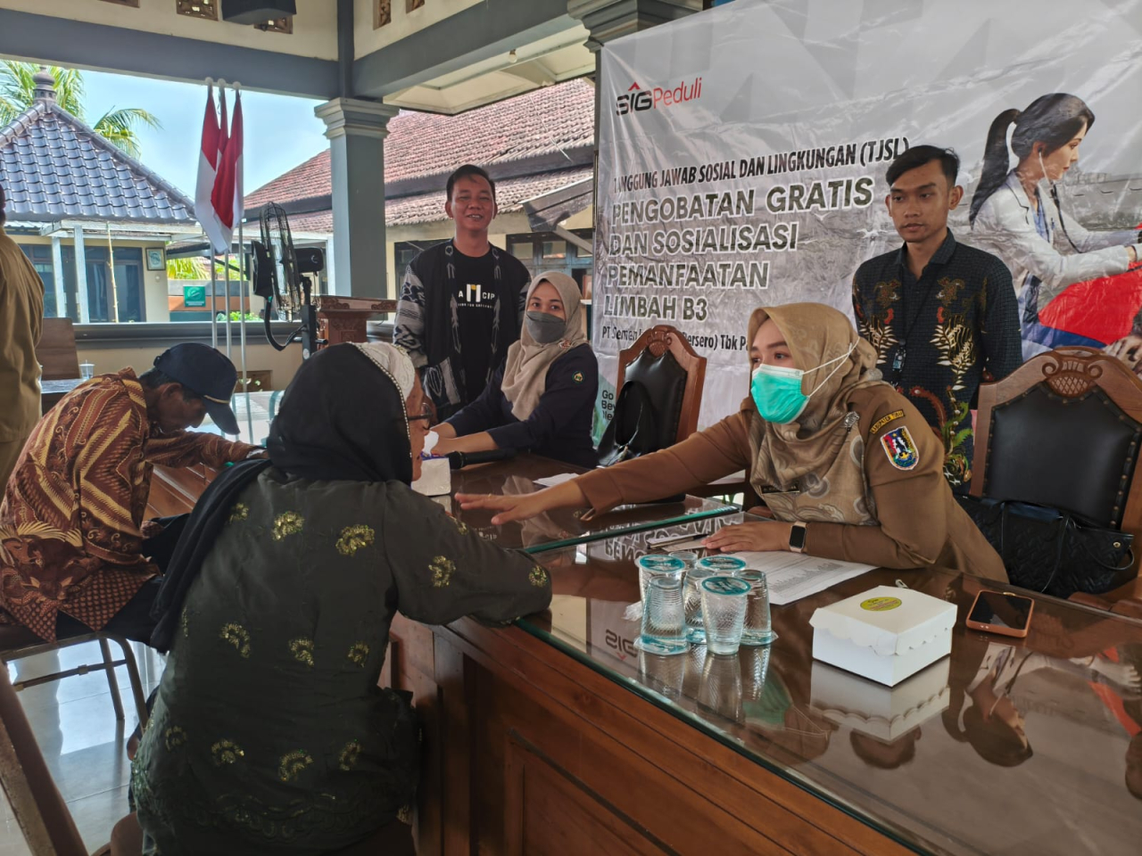 Pengobatan gratis di Desa Karanglo Kecamatam Kerek