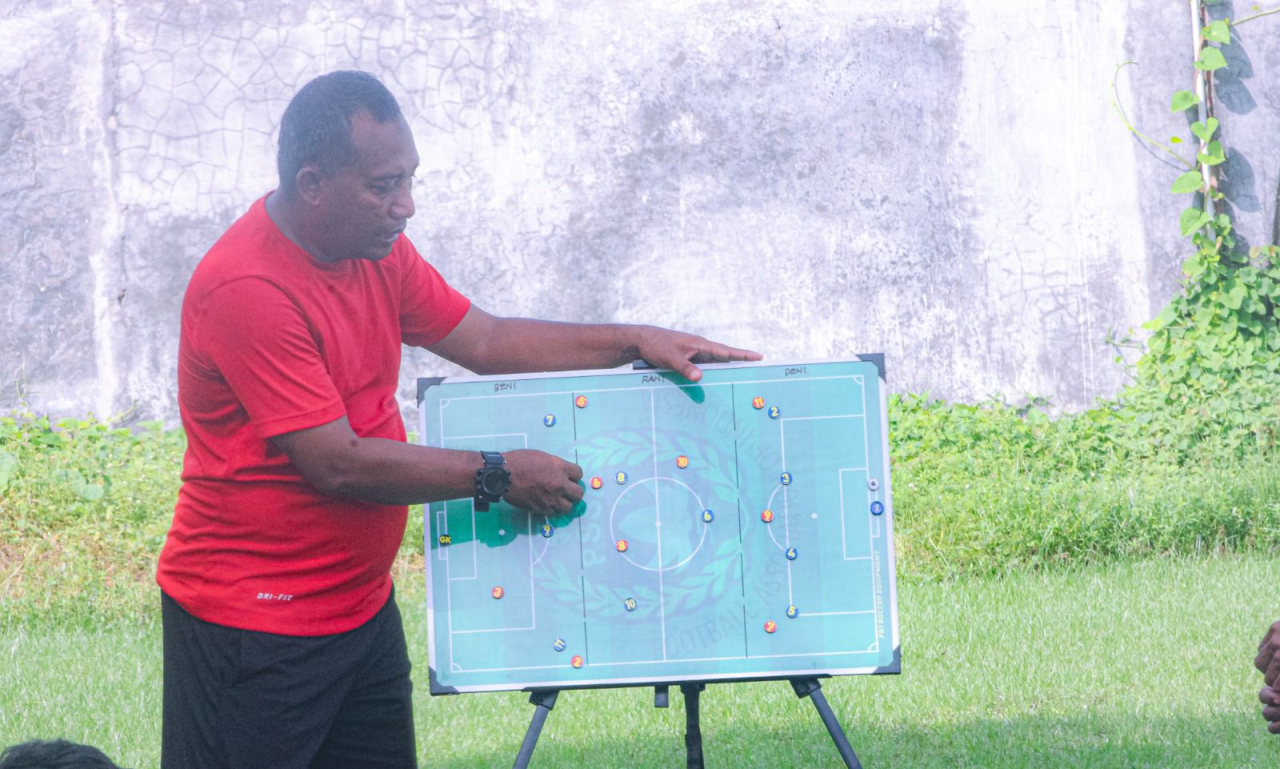 Khoirul Anam, Pelatih baru Persatu